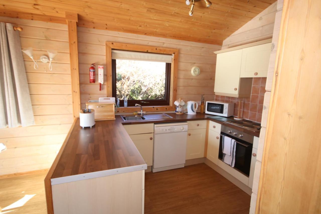 Hartland Hideaway Lodge Woolfardisworthy  Exterior photo